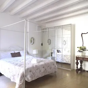 Academia Apart Otel Bergamo